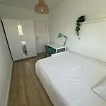 Family & Group Near Carcavelos Beach, Nova Sbe & Nci Academy 24 - Stairs Only *